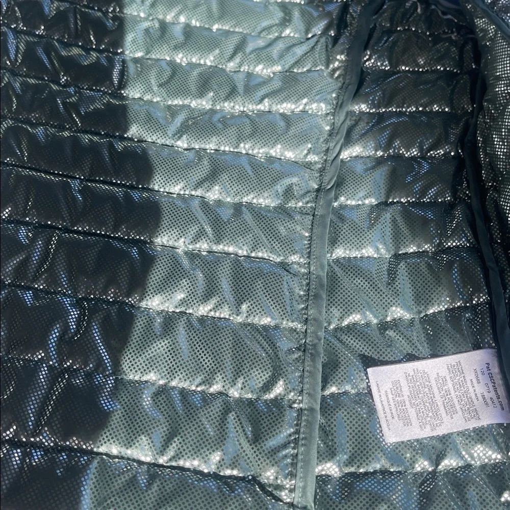 Columbia Omni Shield Sage Green Vest size xs - Picture 8 of 10